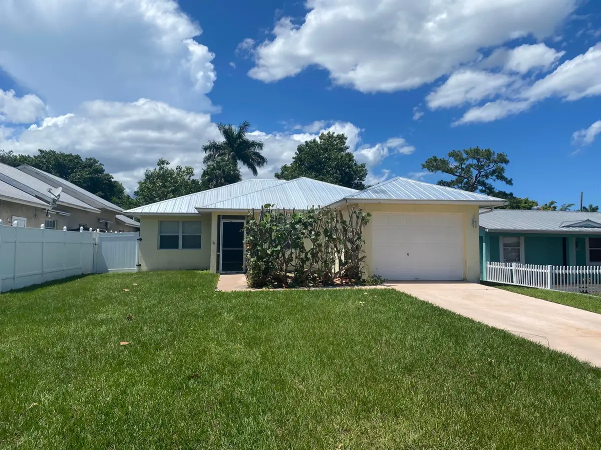 1057 SW Spruce Street, Palm City, FL 34990 - #1