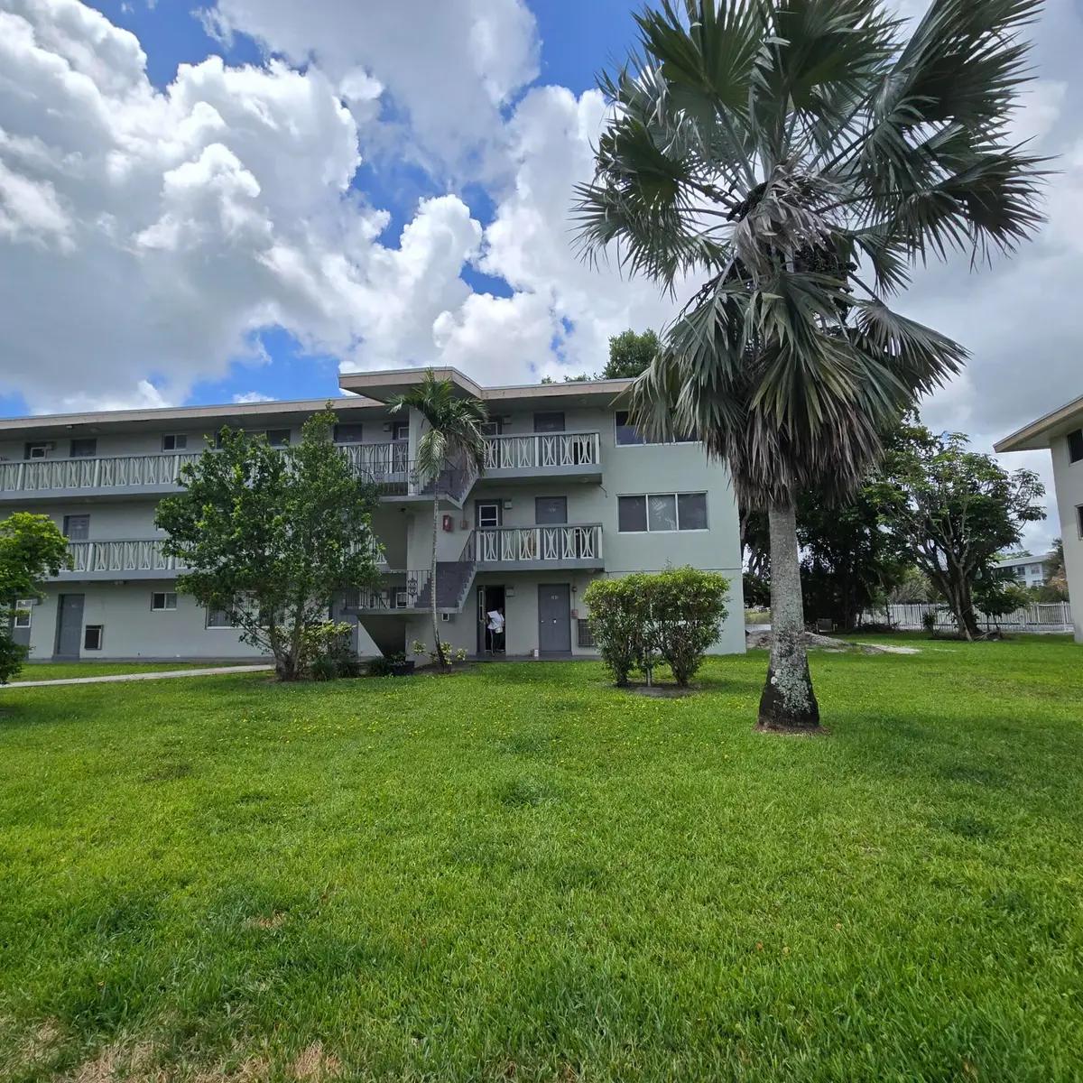 5420 NW 11th Street #202, Plantation, FL 33313 - #1