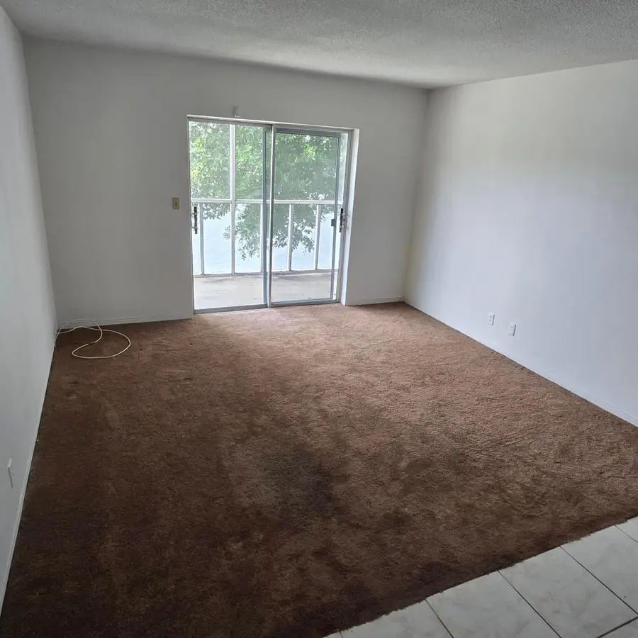 5420 NW 11th Street #202, Plantation, FL 33313 - #2