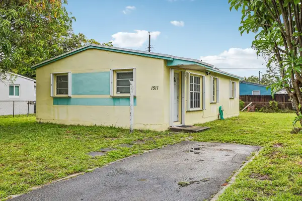 1511 N 70th Terrace, Hollywood, FL 33024