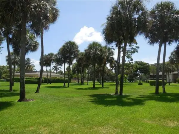 297 Deer Creek Boulevard #1302, Deerfield Beach, FL 33442