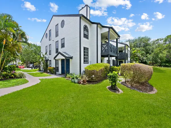 5095 Heatherhill Lane #8, Boca Raton, FL 33486