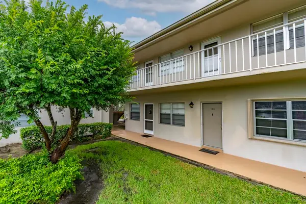 3 Lake Vista Trail #203, Port St Lucie, FL 34952