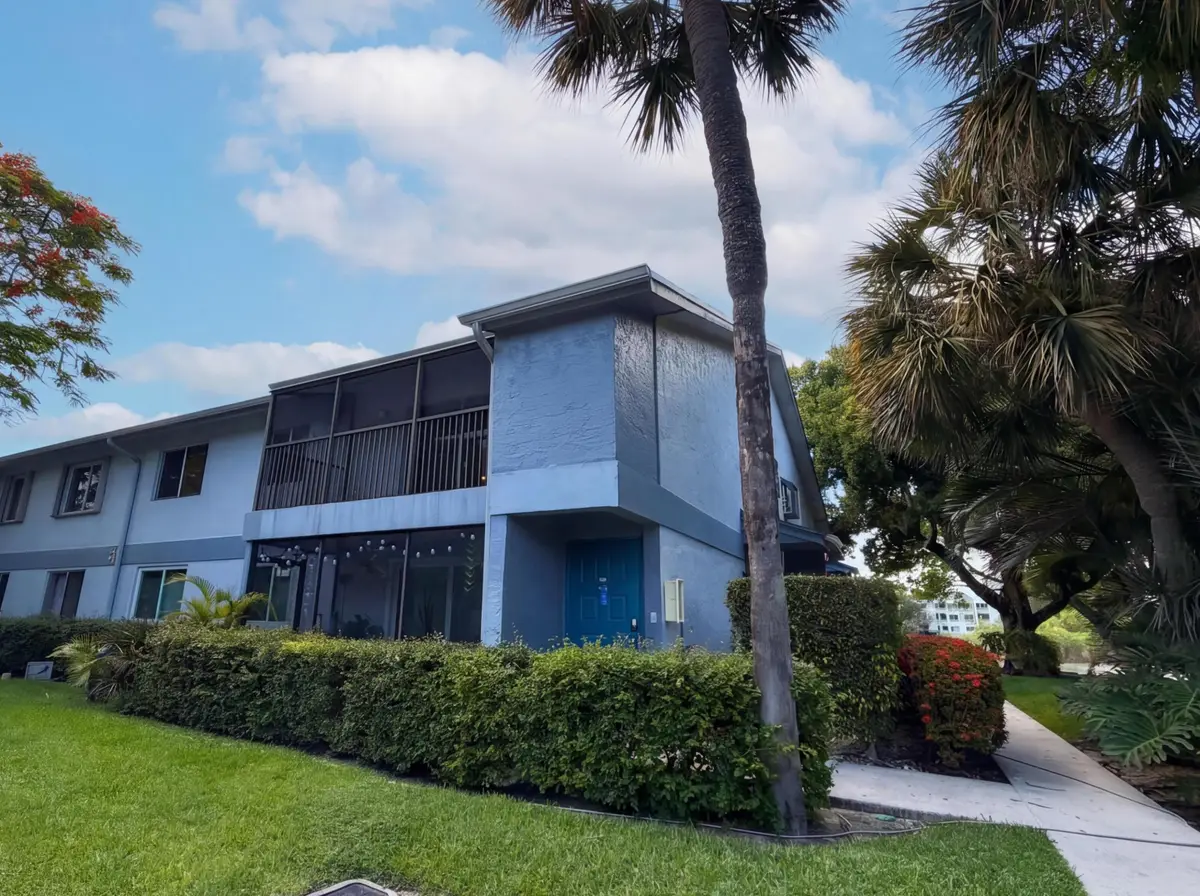 2737 S Oakland Forest Drive #202, Oakland Park, FL 33309 - #1