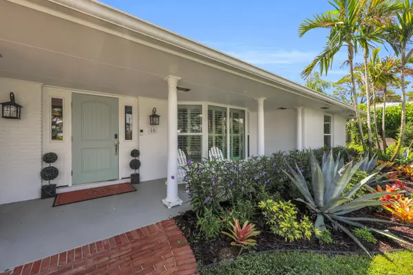 20 Bunker Place, Tequesta, FL 33469