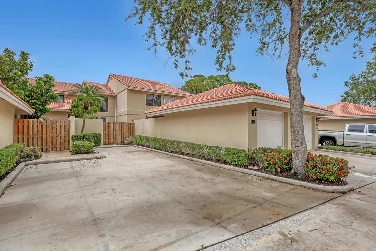 132 Old Meadow Way, Palm Beach Gardens, FL 33418 - #1