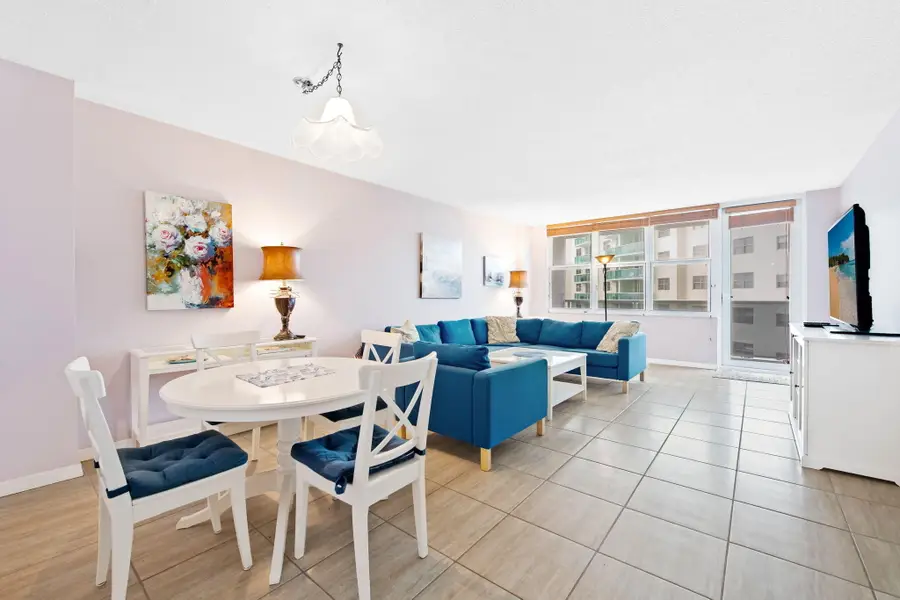 3725 S Ocean Drive #420, Hollywood, FL 33019 - #3