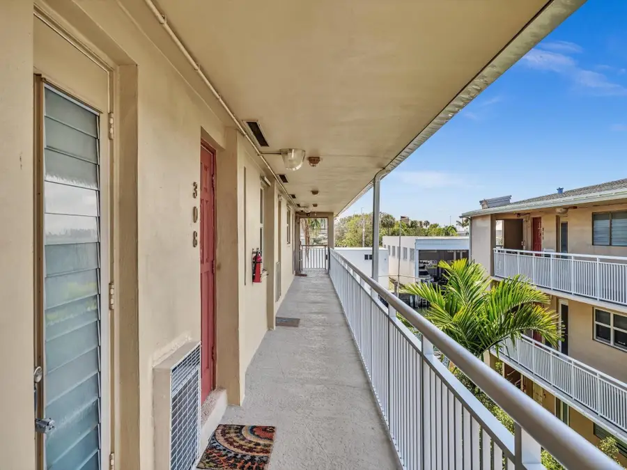 1510 SE 15th Street #308, Fort Lauderdale, FL 33316 - #3