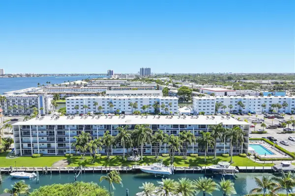 109 Paradise Harbour Boulevard #203, North Palm Beach, FL 33408