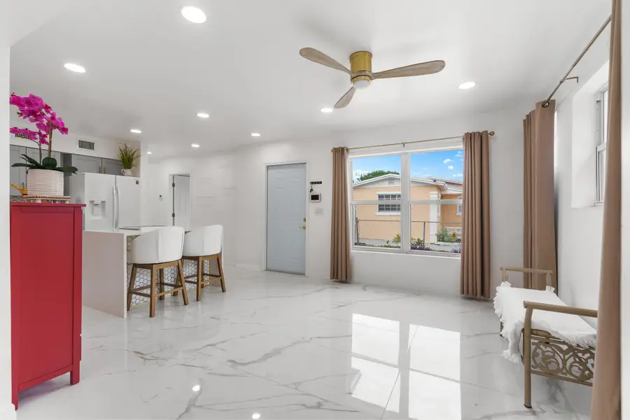 201 NE 28th Court, Boynton Beach, FL 33435 - #2