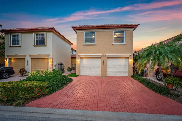 1088 Via Jardin, Riviera Beach, FL 33418