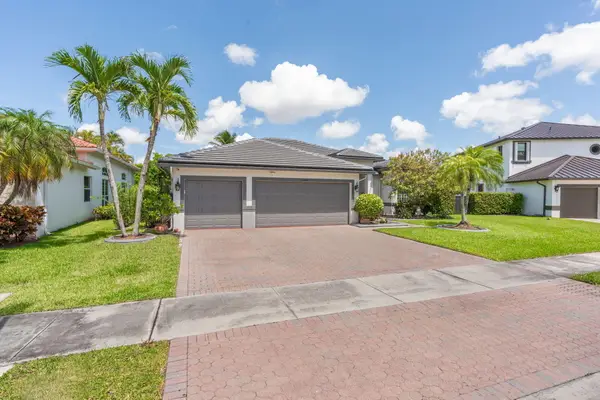 5617 NW 106th Way, Coral Springs, FL 33076