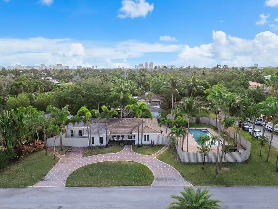 1900 NE 16th Terrace, Fort Lauderdale, FL 33305 - #2