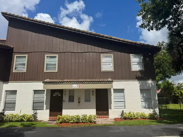 3920 Woodside Drive #14, Coral Springs, FL 33065