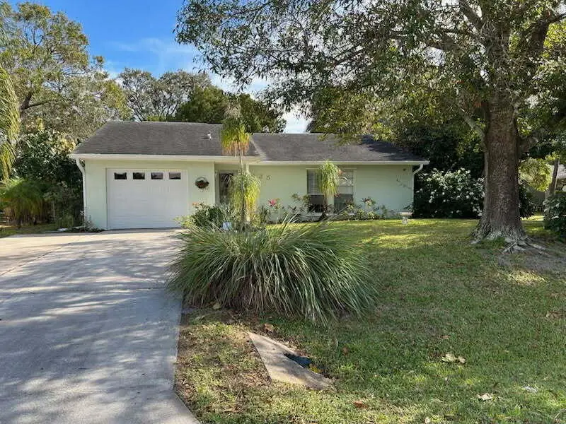 425 Banyan Street, Sebastian, FL 32958 - #1