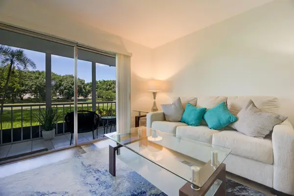 4502 Martinique Way #E1, Coconut Creek, FL 33066