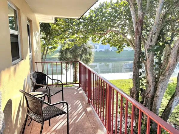 209 Oxford 100 #209, West Palm Beach, FL 33417