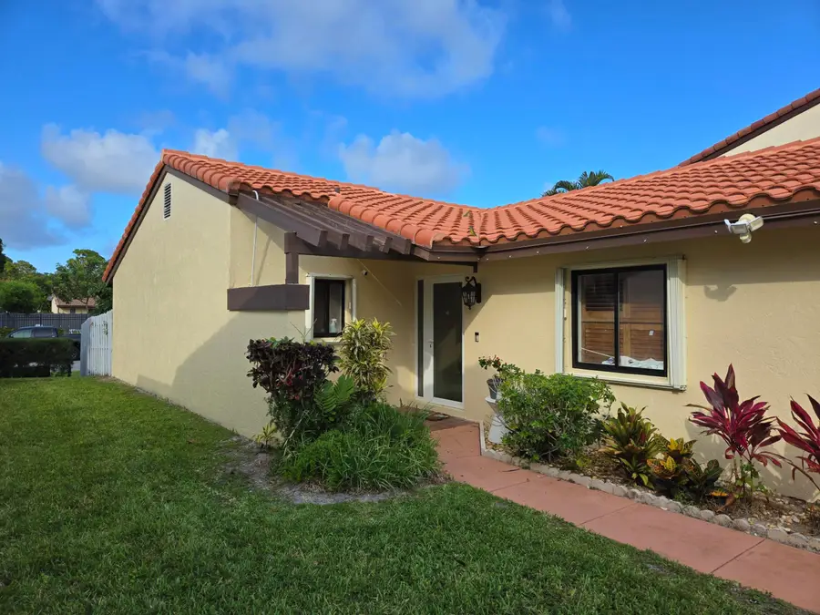 2835 Sand Pines Court, Lake Worth, FL 33462 - #3