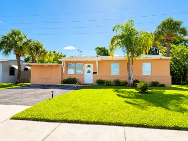 2940 Avenue, Riviera Beach, FL 33404