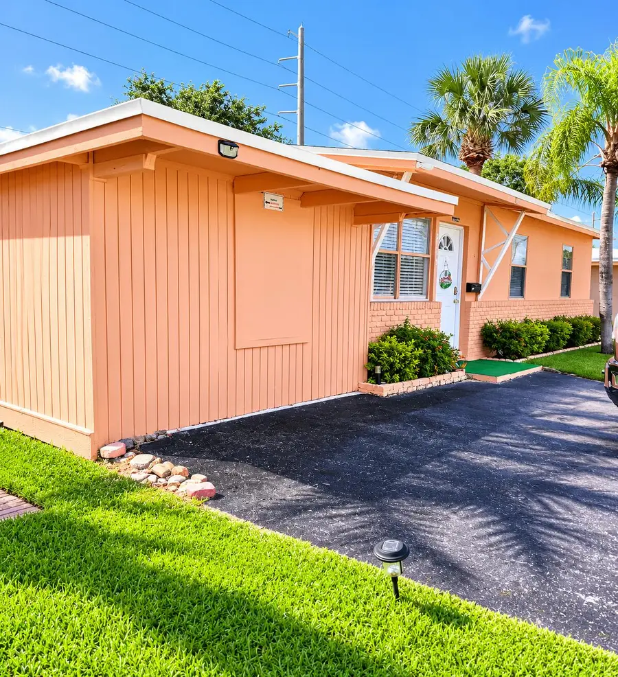 2940 Avenue, Riviera Beach, FL 33404 - #3