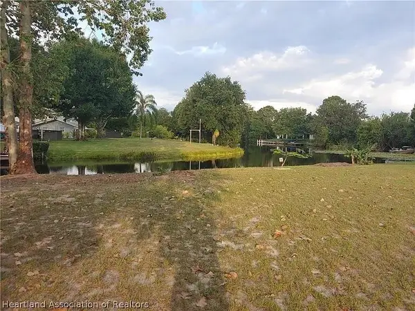 196 Autumn Avenue, Lake Placid, FL 33852