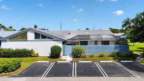 1604 Timberlane Circle, Greenacres, FL 33463