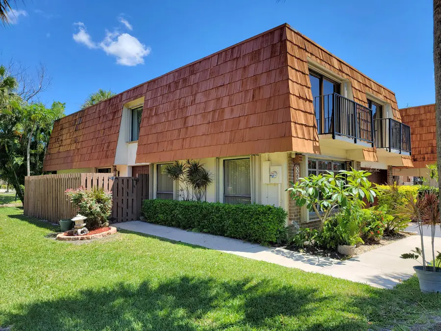 8321 S Coral Circle, North Lauderdale, FL 33068 - #3