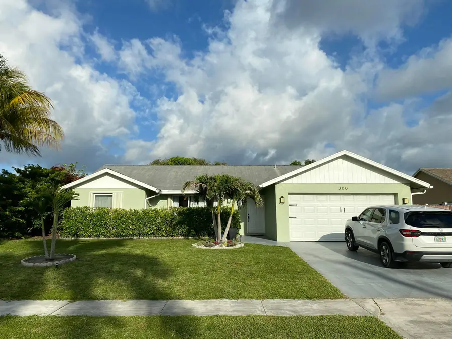 300 La Mancha Avenue, Royal Palm Beach, FL 33411 - #2