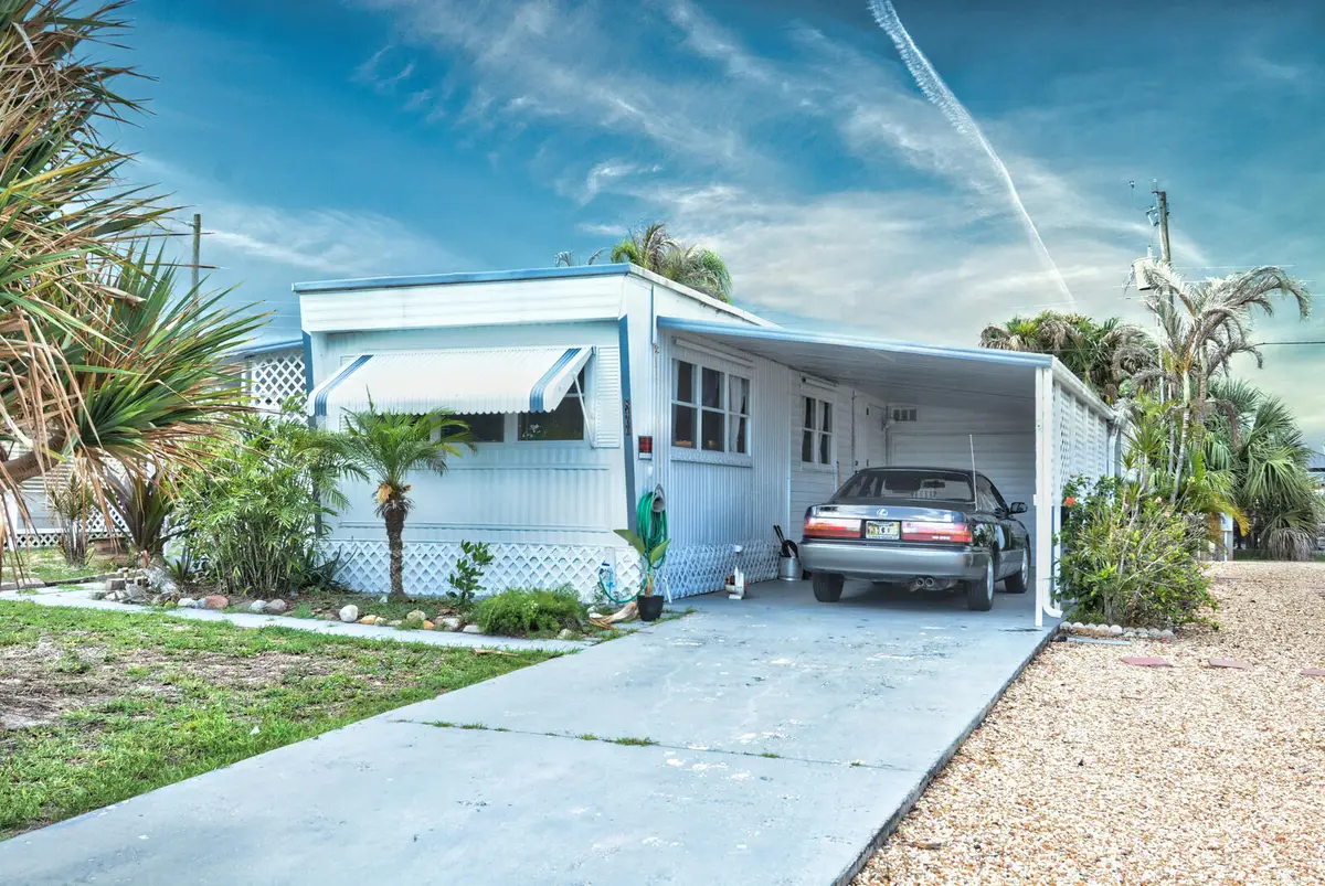 8400 SE Eagle Avenue, Hobe Sound, FL 33455 - #1