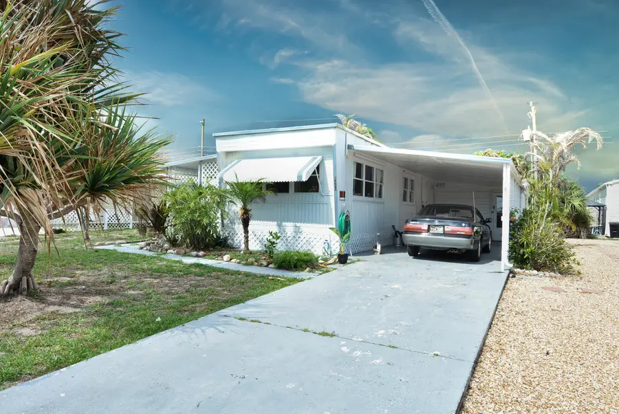 8400 SE Eagle Avenue, Hobe Sound, FL 33455 - #3