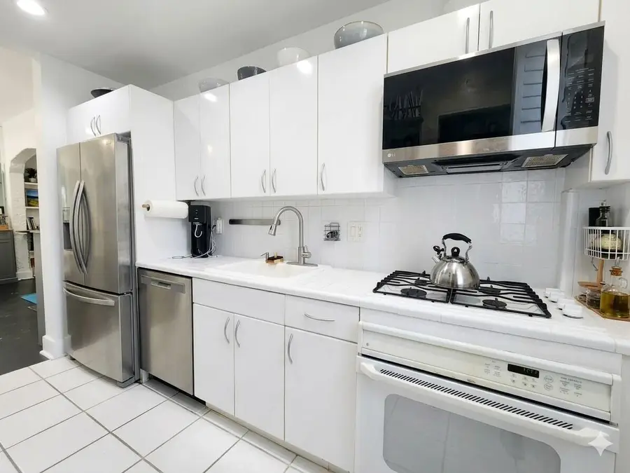 900 16th Street #102, Miami Beach, FL 33139 - #3