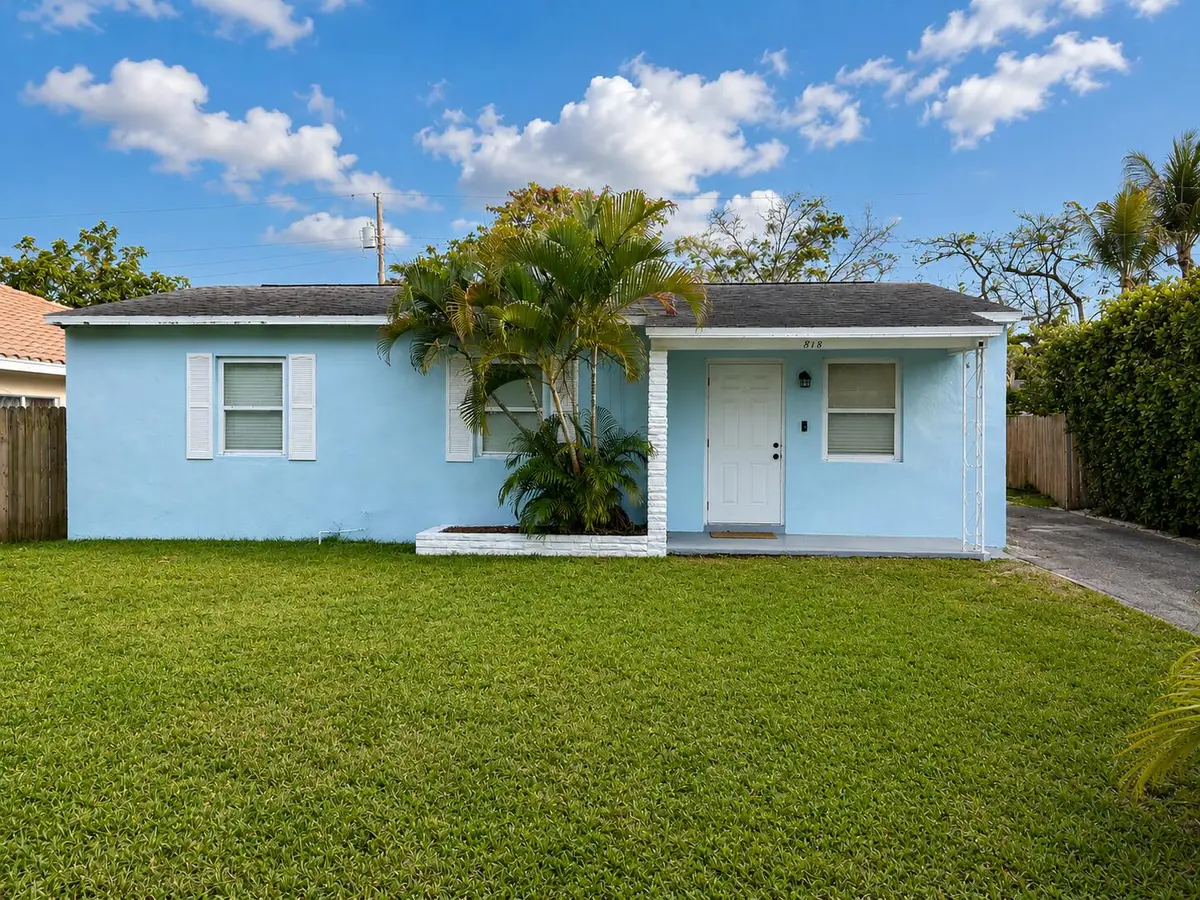 818 Glenridge Drive, West Palm Beach, FL 33405 - #1