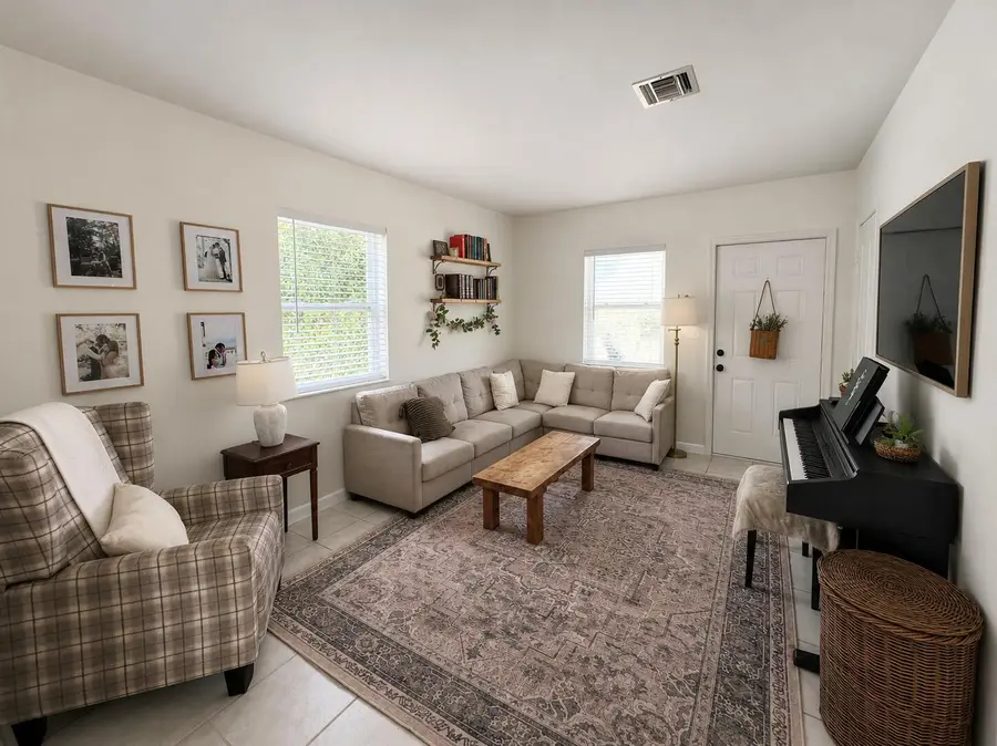 818 Glenridge Drive, West Palm Beach, FL 33405 - #3