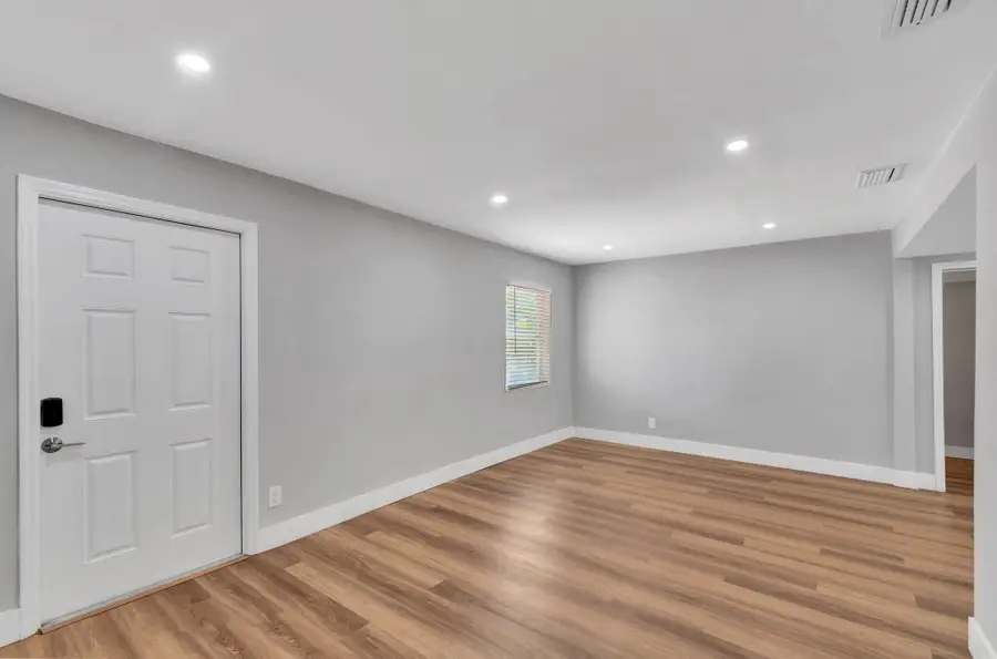 125 E Hart Street, Lantana, FL 33462 - #3