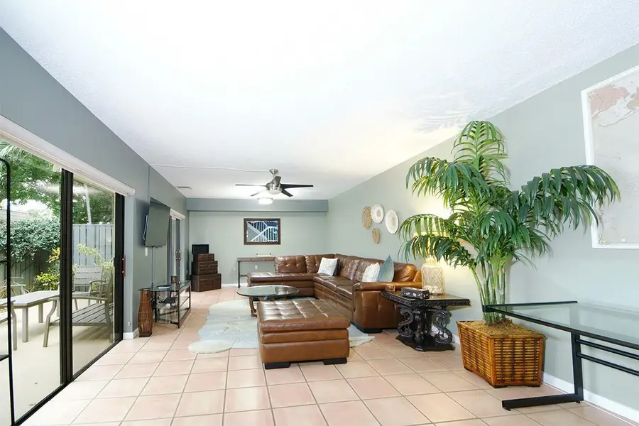 1700 Embassy Drive #504, West Palm Beach, FL 33401 - #2