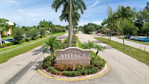 210 E Wellington E, West Palm Beach, FL 33417