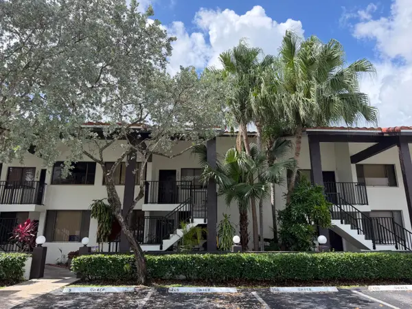 3300 NW 46th Street #104, Oakland Park, FL 33309