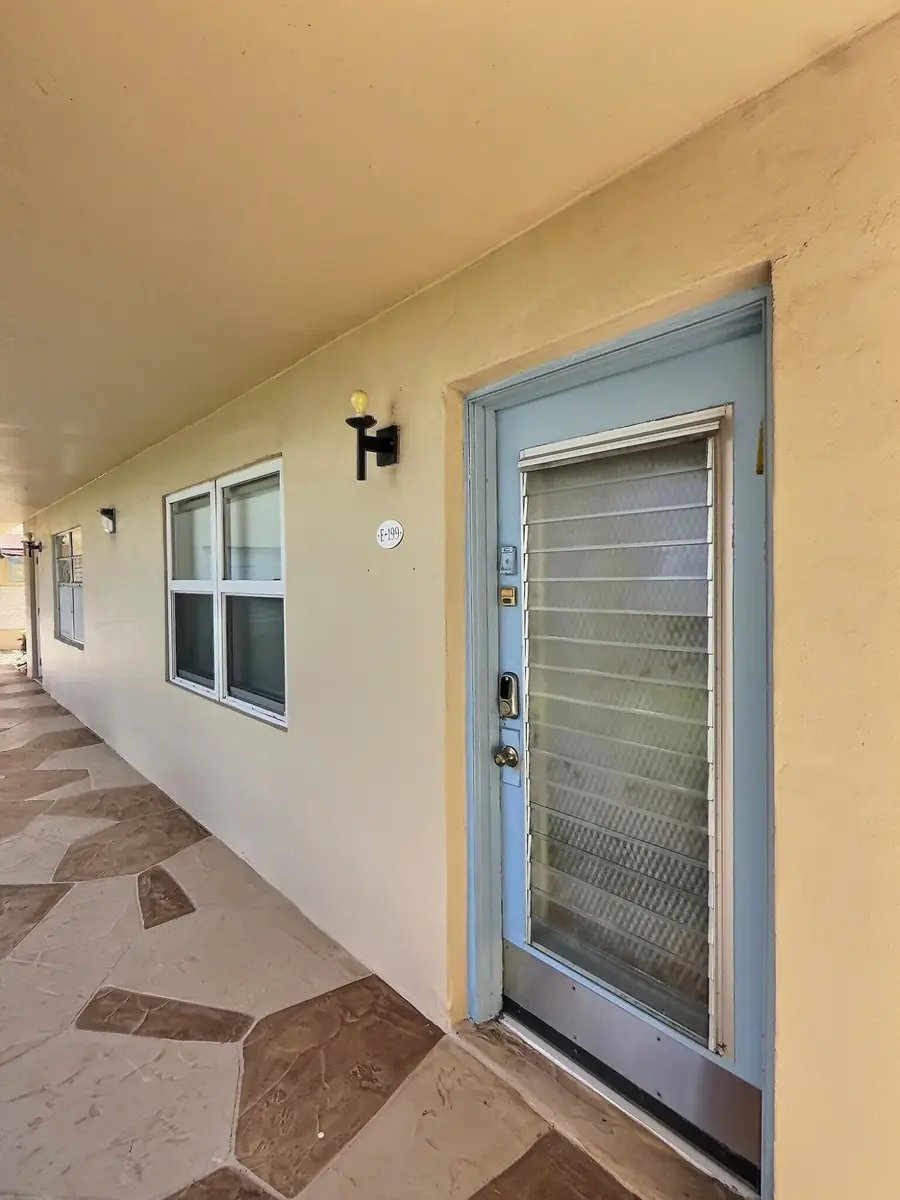 199 E Burgundy E, Delray Beach, FL 33484 - #2