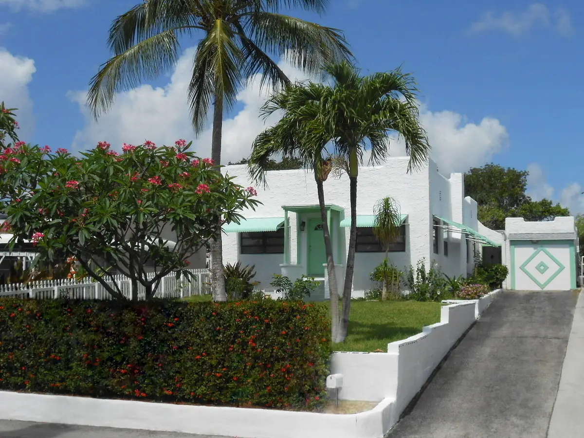 909 N B Street, Lake Worth Beach, FL 33460 - #1