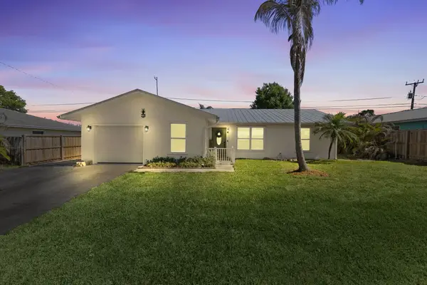 1729 NE 23rd Terrace, Jensen Beach, FL 34957