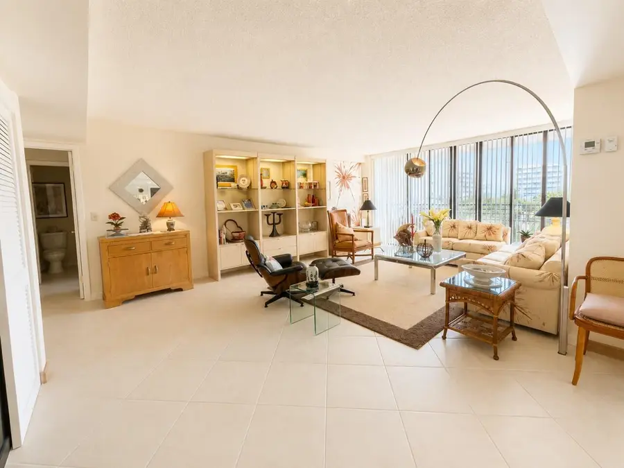 3589 S Ocean Boulevard #404, South Palm Beach, FL 33480 - #2