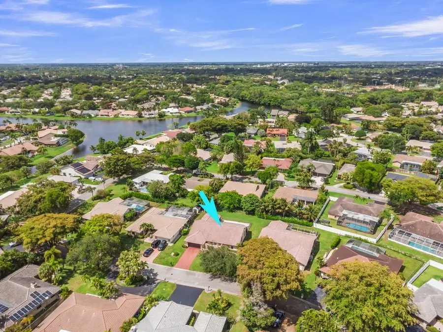 895 NW 110th Lane, Coral Springs, FL 33071 - #3
