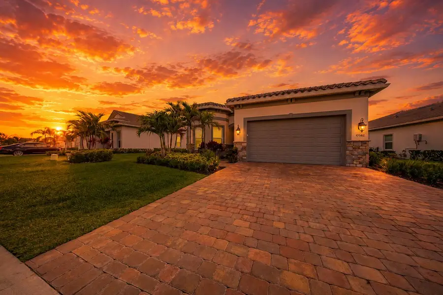 10562 Northbrook Circle, Palm Beach Gardens, FL 33412 - #2