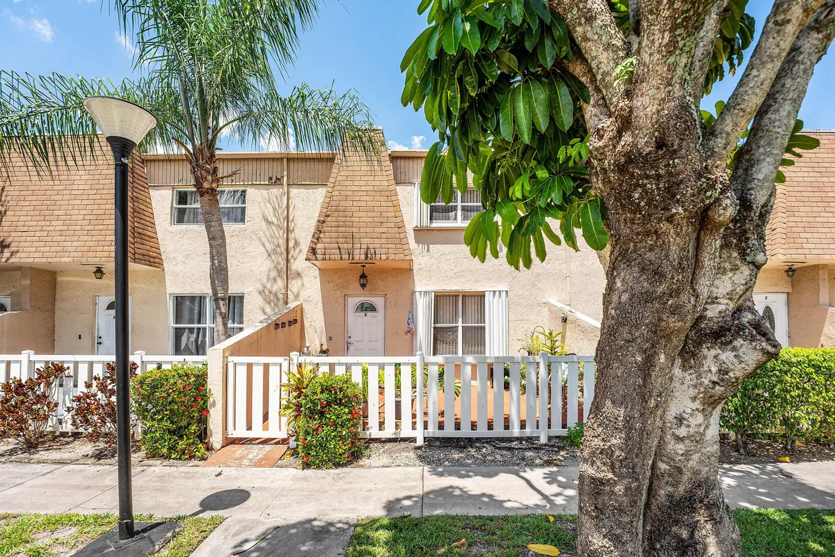 1105 NW 80th Terrace #E, Margate, FL 33063 - #1