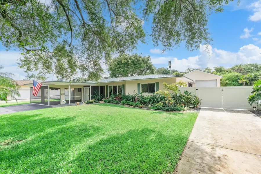 660 Azalea Court, Plantation, FL 33317 - #2