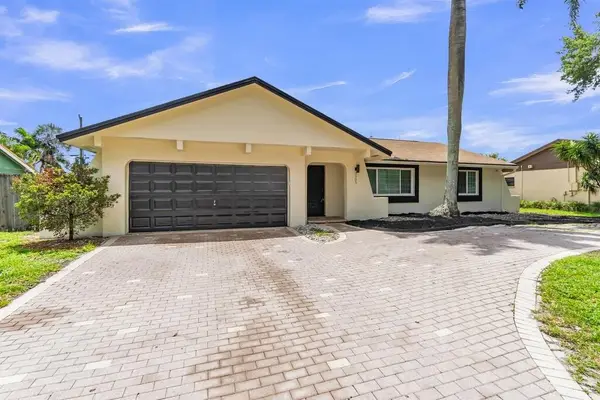 3905 E Woodscape Drive, Miramar, FL 33023