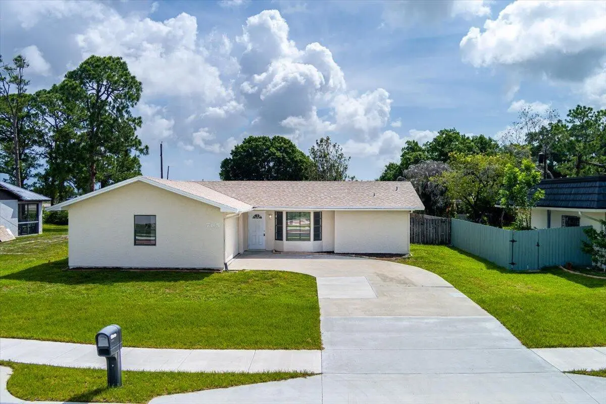765 SE Floresta Drive, Port Saint Lucie, FL 34983 - #1