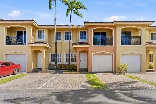 330 SW 2nd Avenue #14, Hallandale Beach, FL 33009