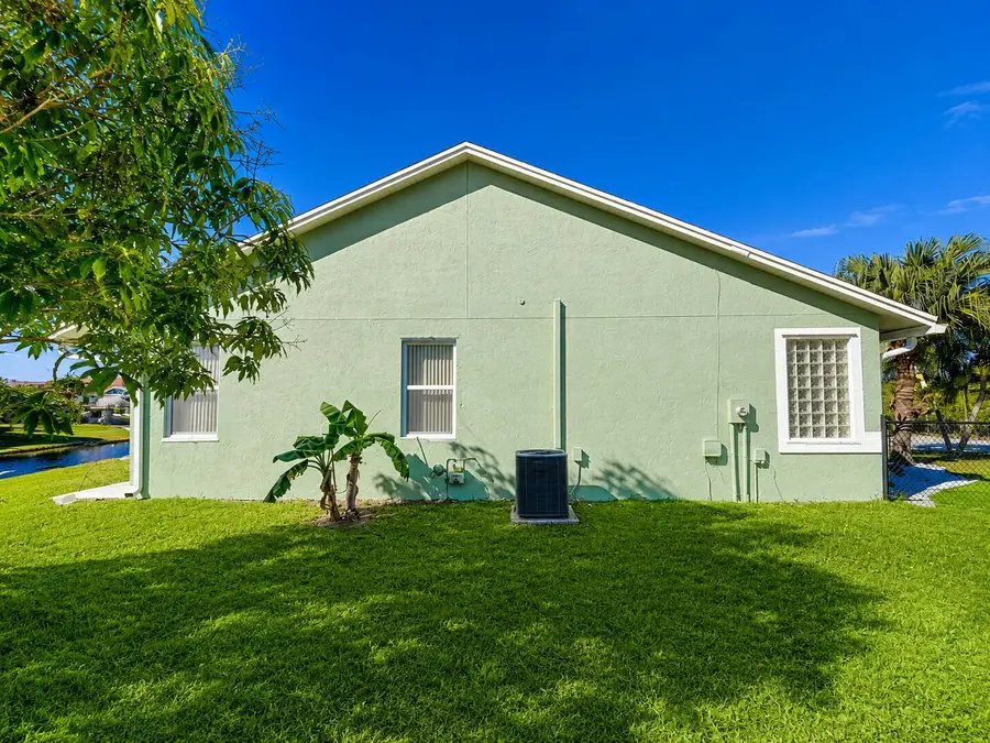 1168 Hatteras Circle, Greenacres, FL 33413 - #2