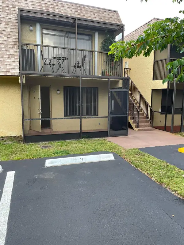 1245 S Flagler Avenue S #303, Pompano Beach, FL 33060